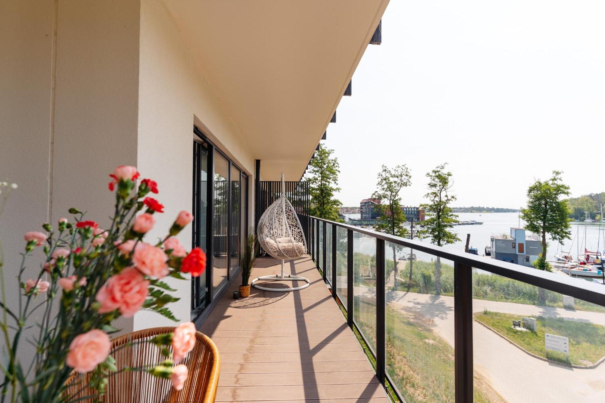 Lake Club Apartments - Loftaffair Mikołajki Екстериор снимка